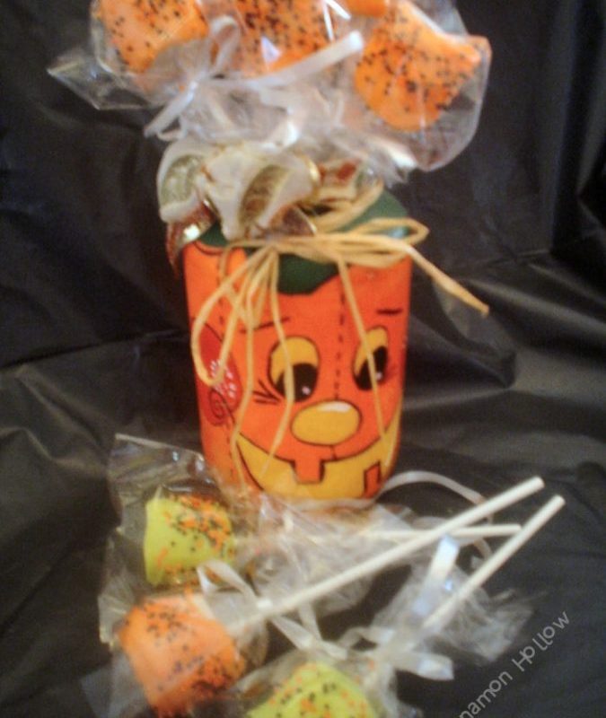 Halloween Marshmallow Pops