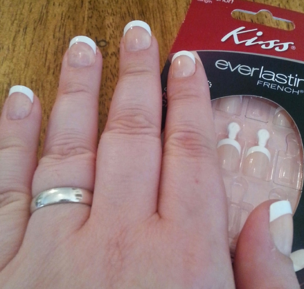 Kiss Everlasting French Manicure
