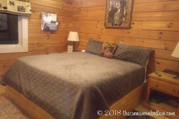 The Summit Cabin Bedroom