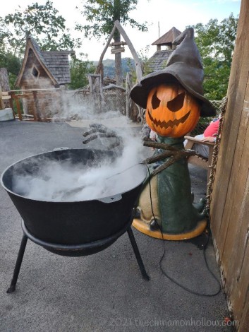 Anakeesta Witch And Cauldron