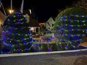 Holiday Decorations Southampton Inn