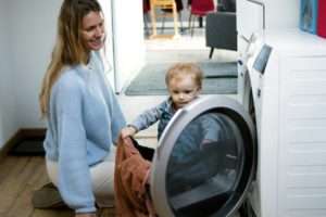 using non-toxic laundry detergents