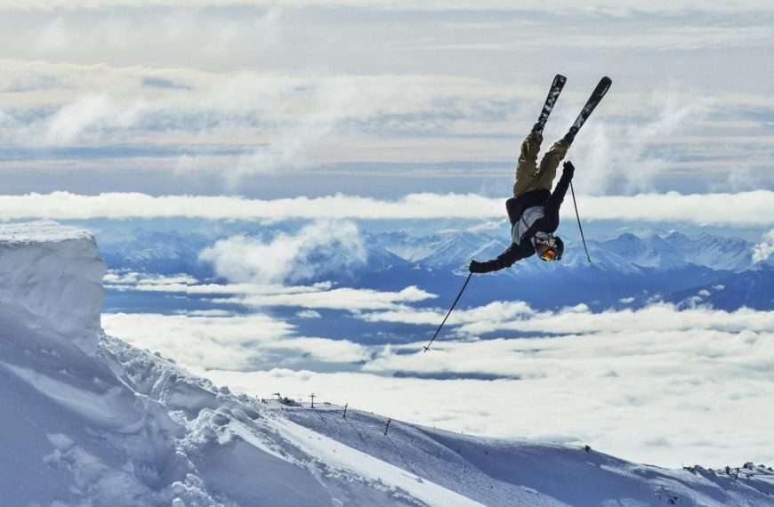 Mount Buller Ski Hire and Hamilton Island Accommodation
