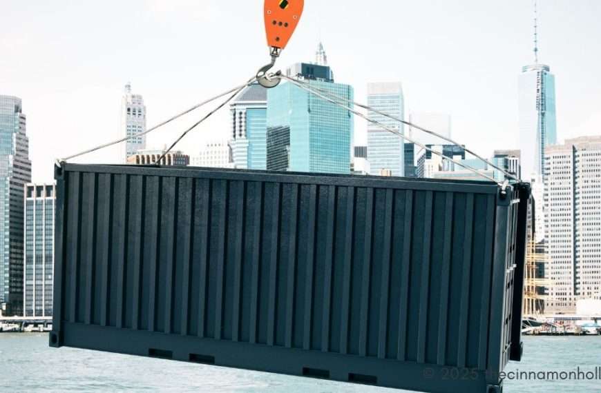 Dock-Height Storage