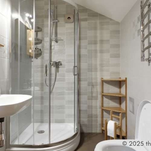 Small Bathroom