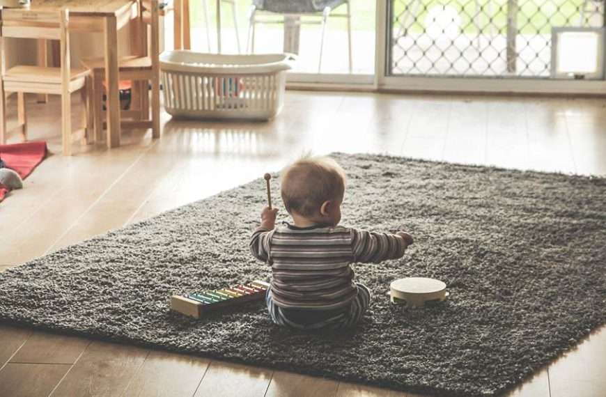 child playing - Challenging Behavior
