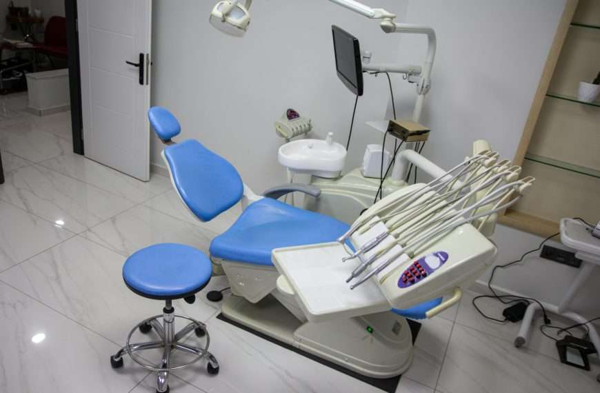 Personalized dental treatments - Early Screenings Detect Dental Problems