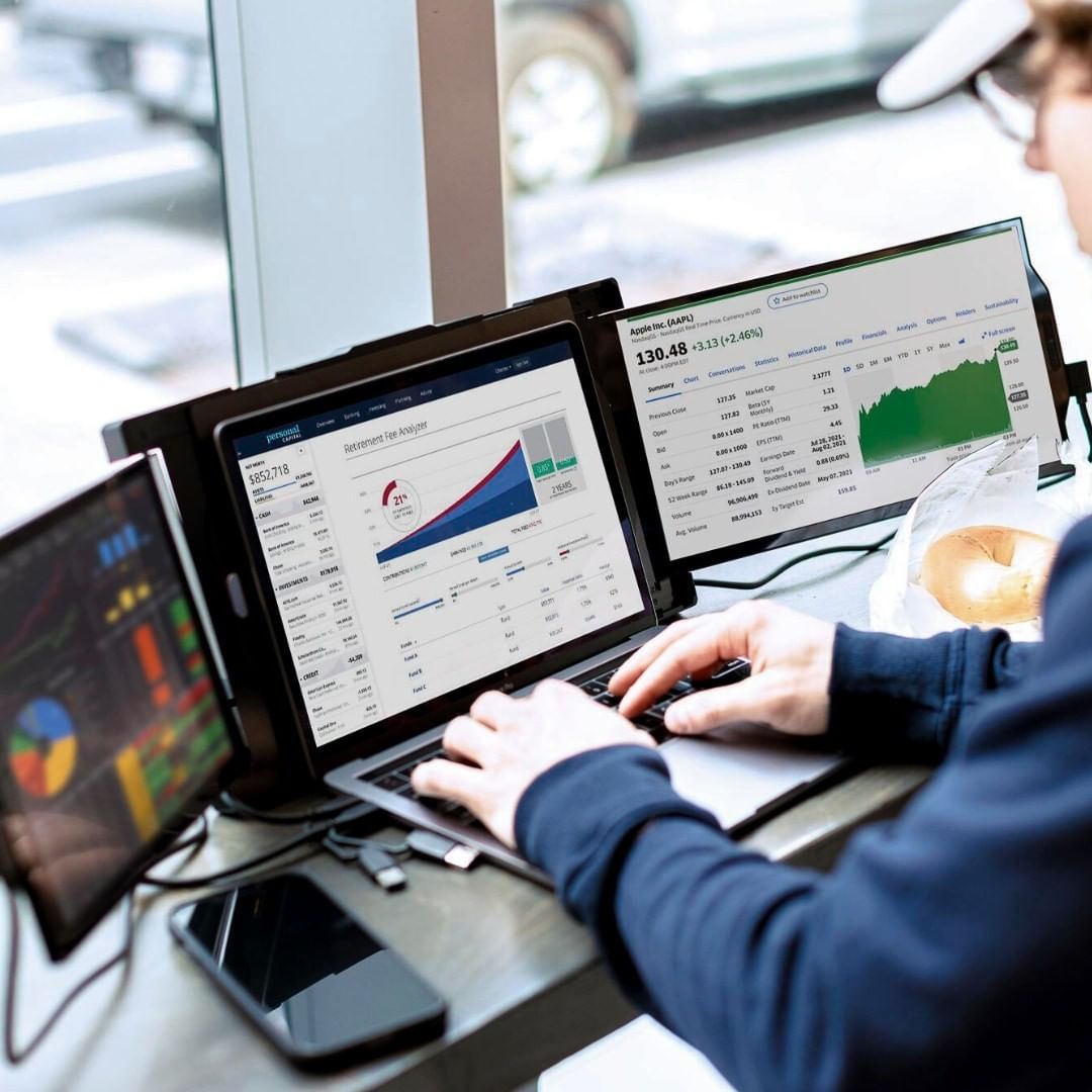 portable monitors - Mobile Pixels Trio laptop screen extender