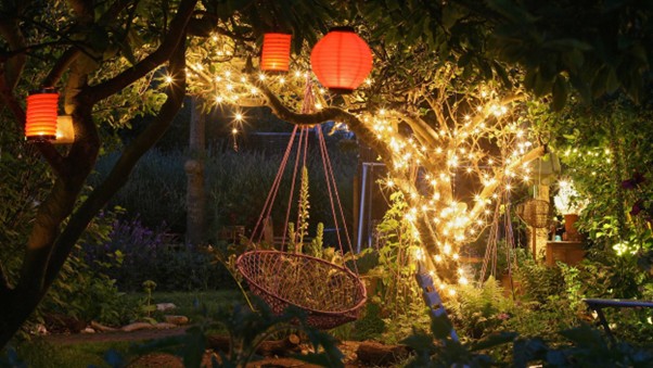 outdoor party lighting