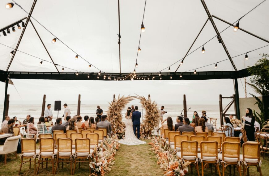 outdoor weddings