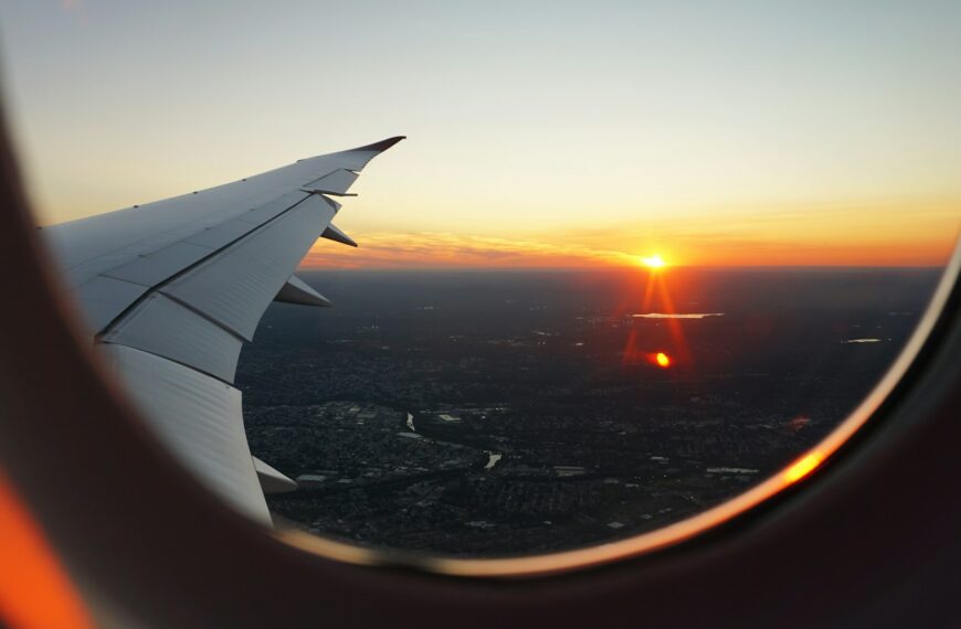 emergencies while traveling - traveling in an airplane