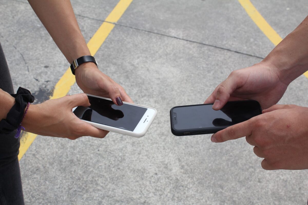 signs you need a phone repair