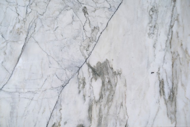 Tile Flooring vs. Luxury Vinyl