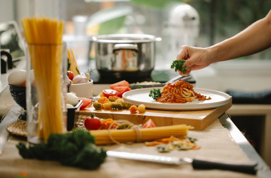 How to Find Authentic Local Food While Travelling