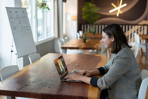 Outsource or Hire In-House? What Hong Kong Compliance Actually Requires